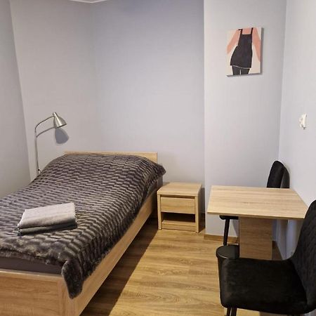 شقة Apartament Przybudowka كاتوفيتسه المظهر الخارجي الصورة